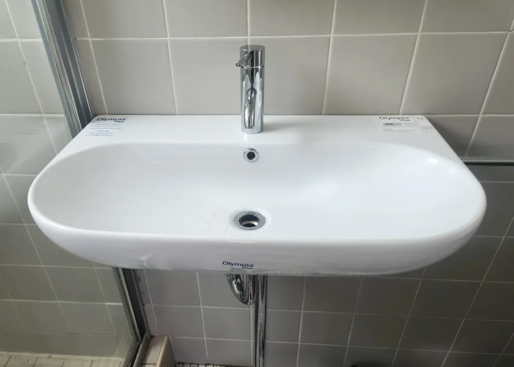 budget bathroom makeover