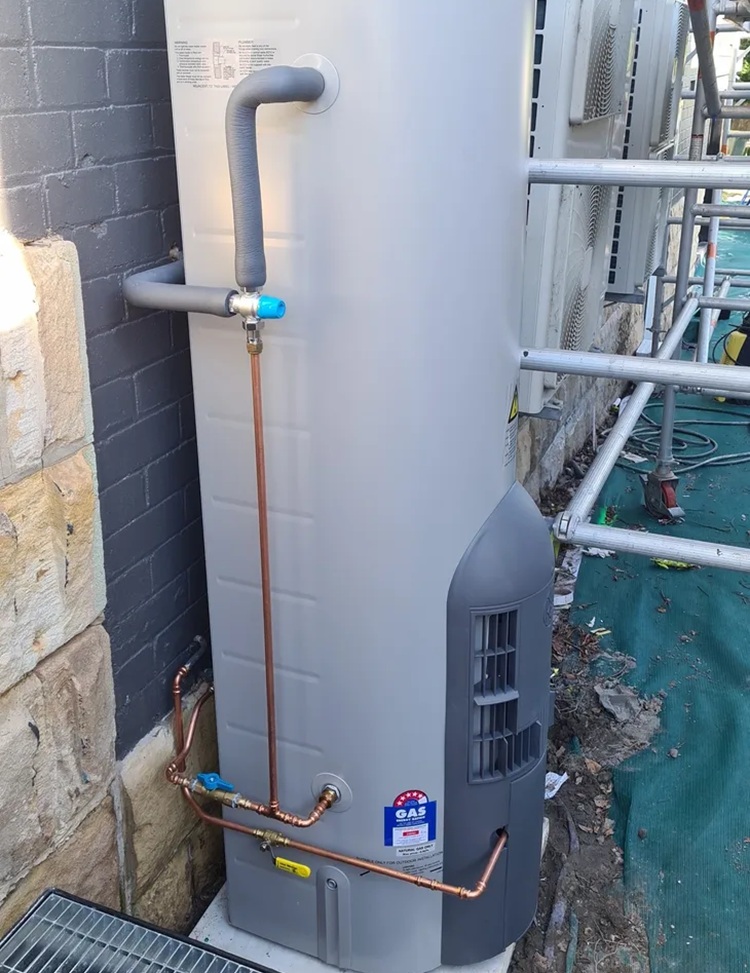 gashotwaterstorageheater