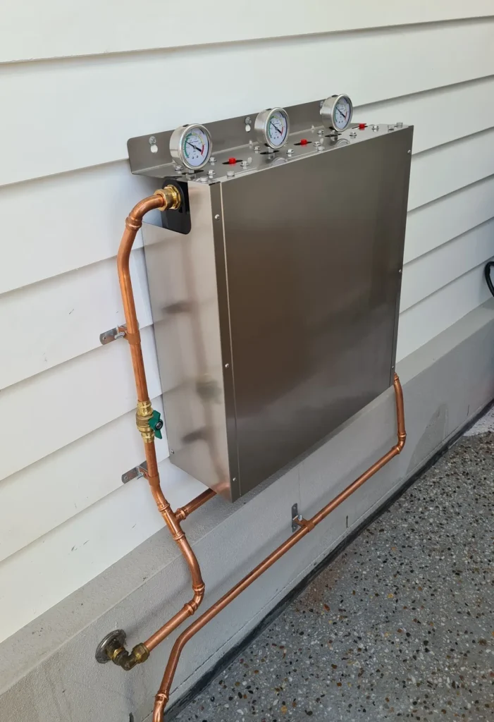 Whole house water filter, water filter, triple stage water filter, home filtration, water filtration, under sink watet filter, clean water, water filter Sunshine Coast, buy water filter Sunshine Coast, better tasting water, home water filtration.